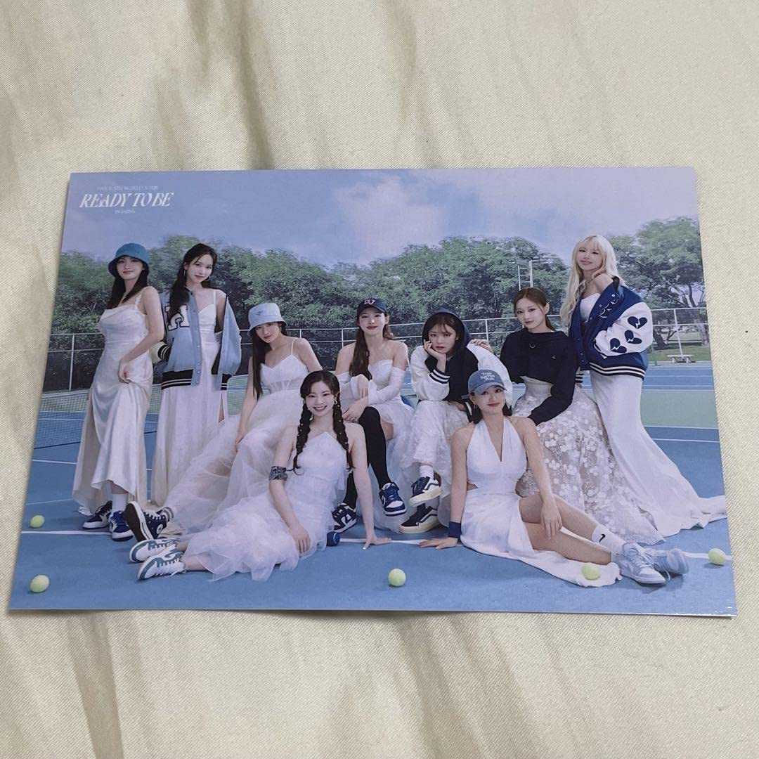 Amazon.co.jp: TWICE ランダムトレカ ready to be twice : おもちゃ